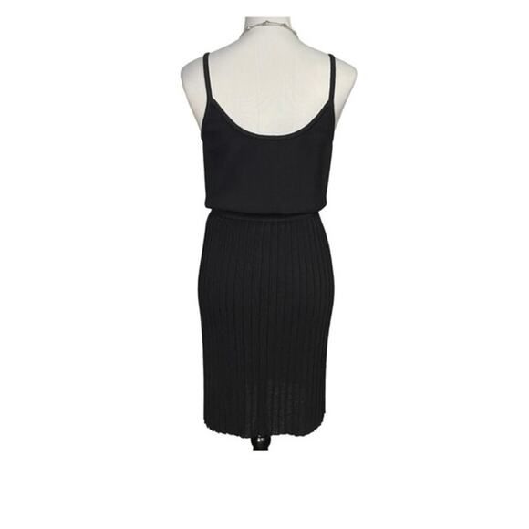 EUC - St John Collection Knit Cami and Pleated Skirt - Picture 3 of 8